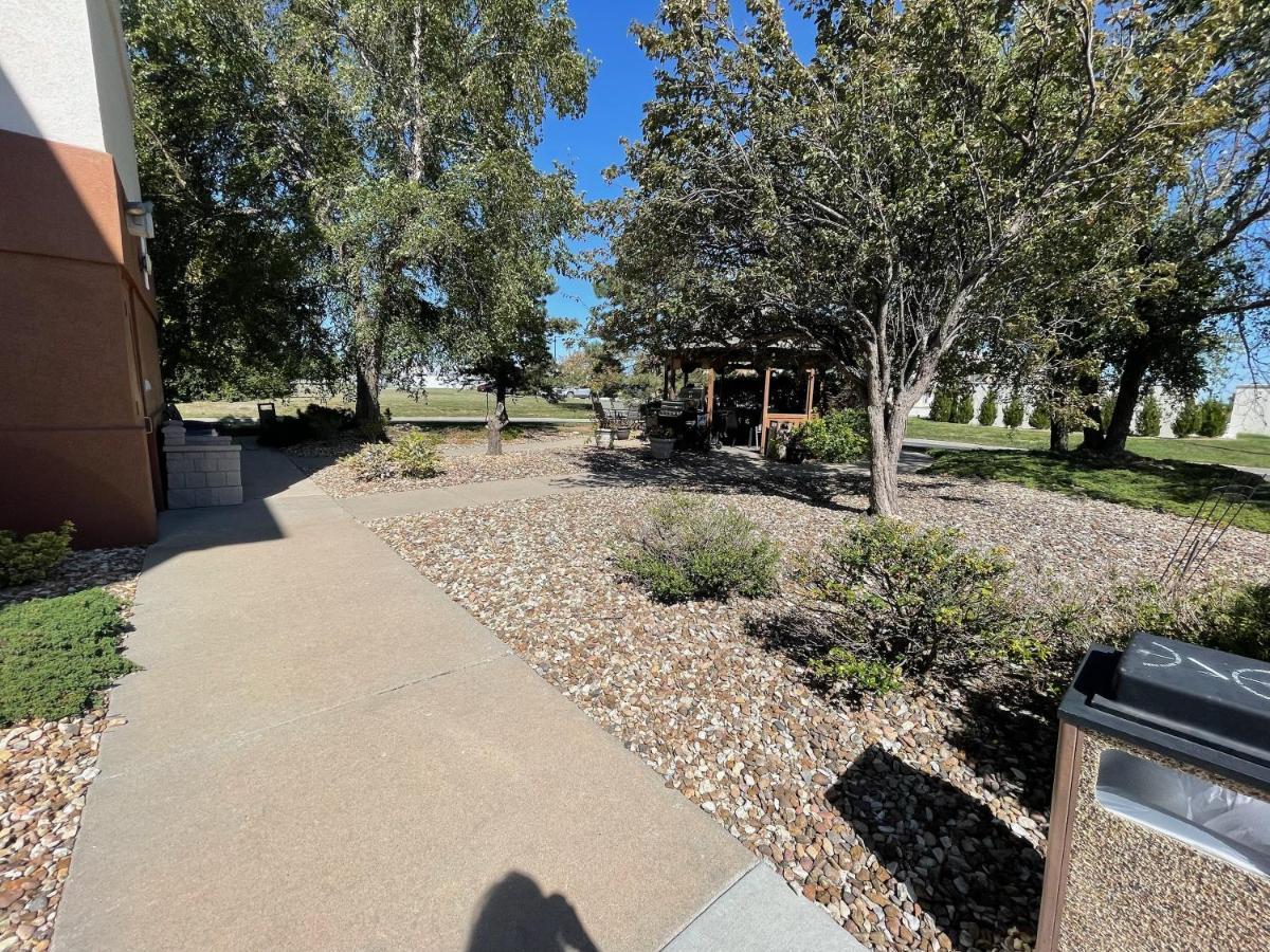 Mainstay Suites - Wichita Ne Luaran gambar