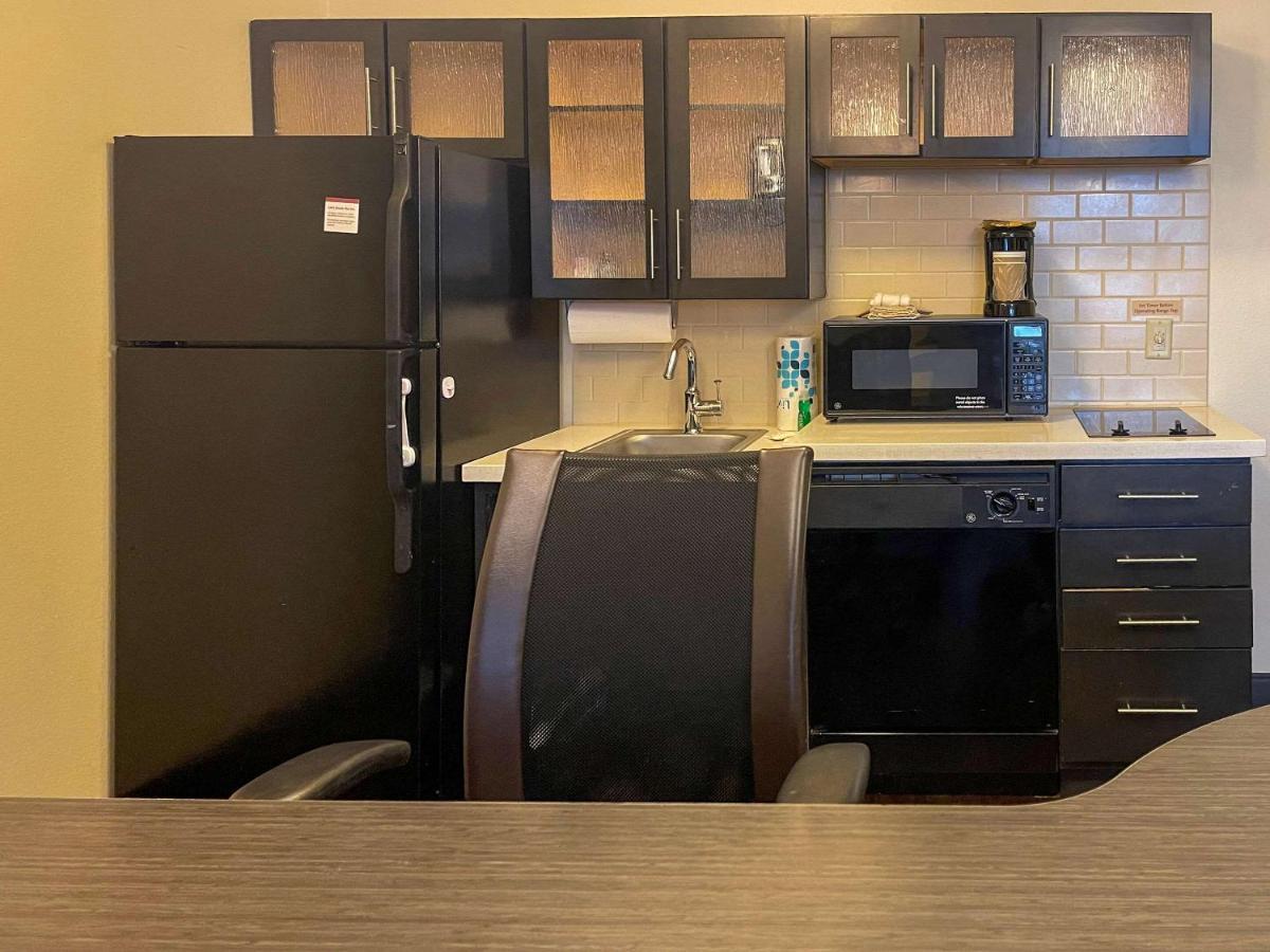Mainstay Suites - Wichita Ne Luaran gambar