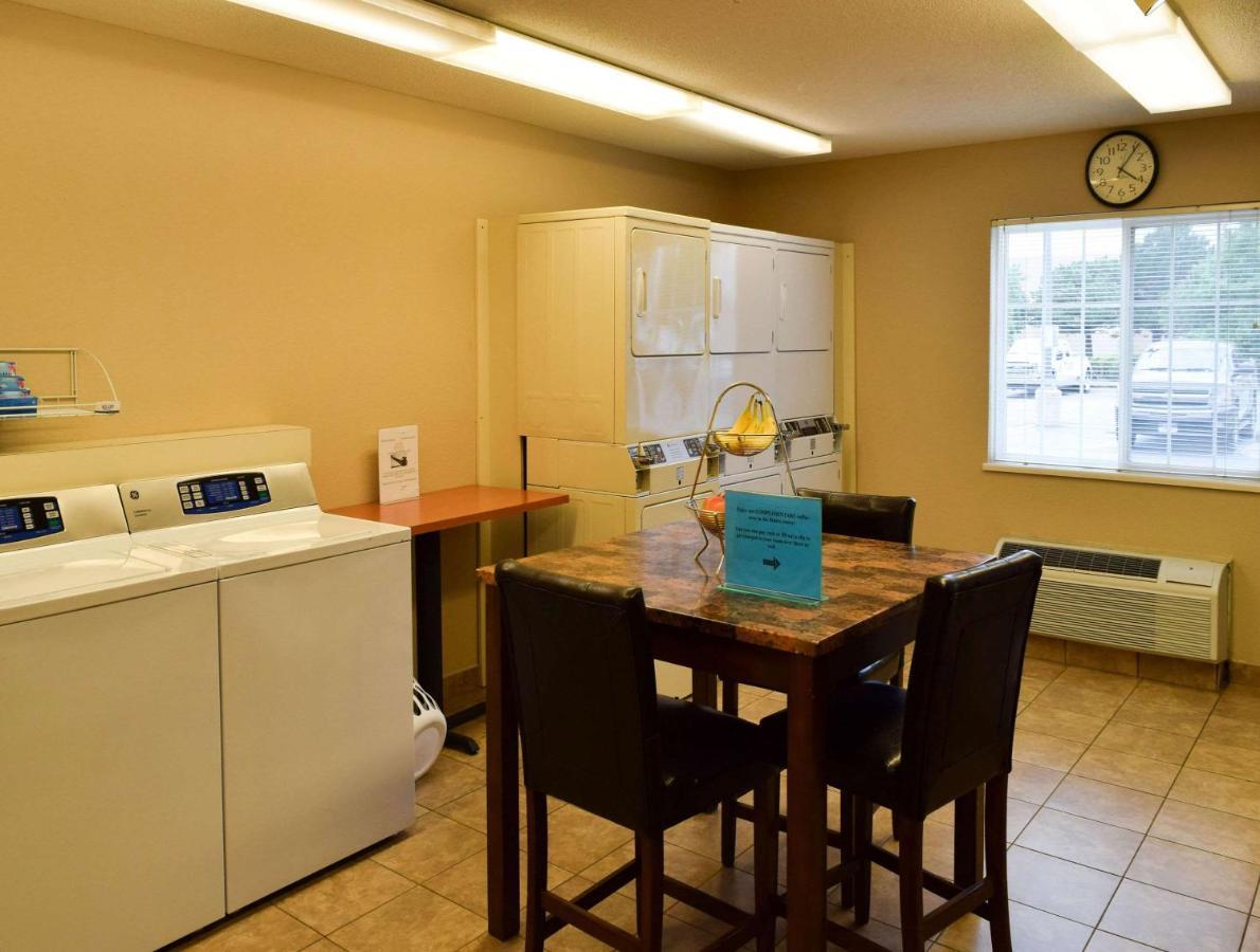 Mainstay Suites - Wichita Ne Luaran gambar