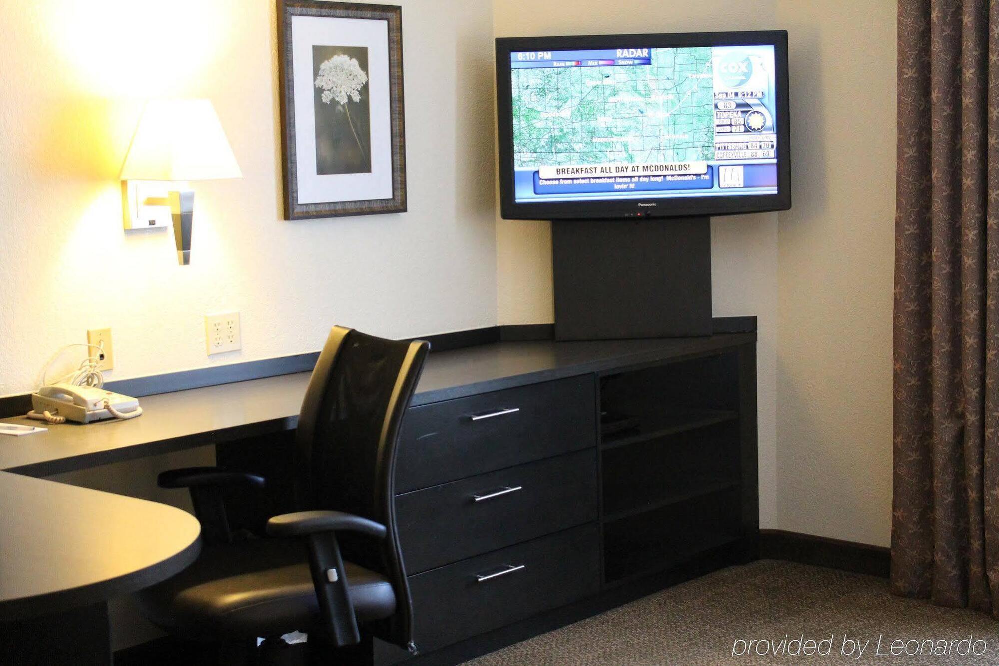 Mainstay Suites - Wichita Ne Luaran gambar